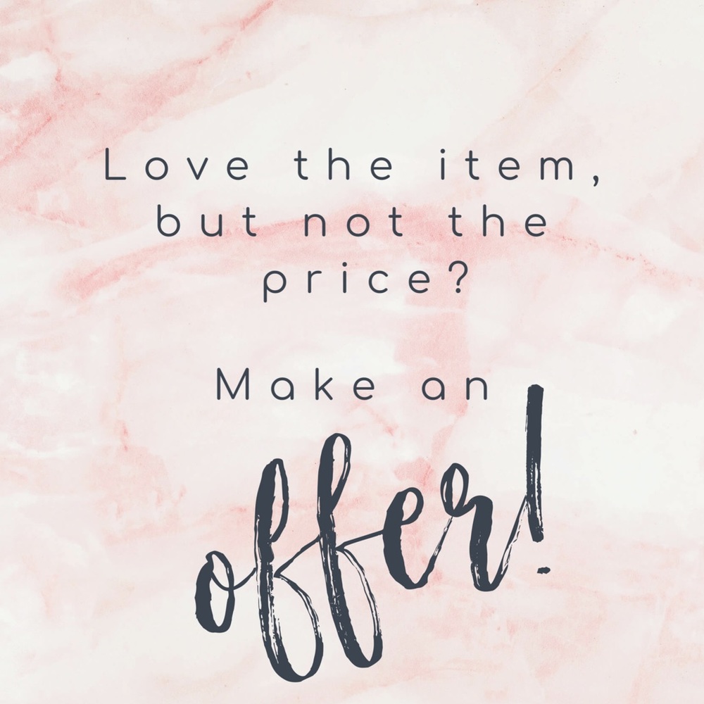 Accepting reasonable offers! 💕